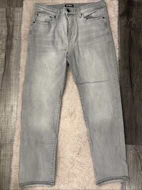Express Men’s Light Gray Slim Straight Jeans